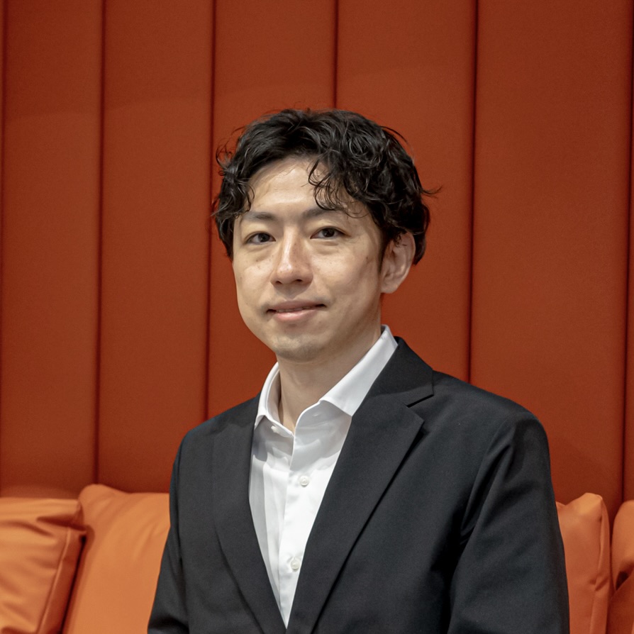 江崎貴裕さん